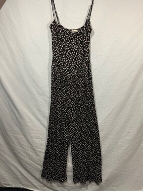 Billabong Black and Daisy Cropped Jumpsuit - Medium
